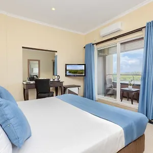 The Waterfront Hotel
